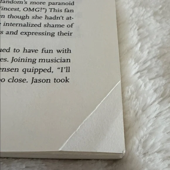 Supernatural Lot of 3 Books Family Don't End With Blood Fangasm Coloring Book - Picture 16 of 16